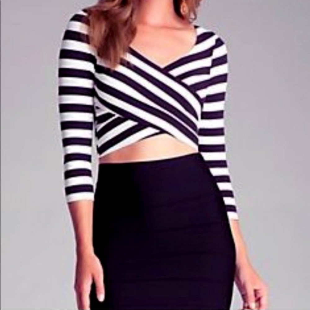 Bebe Striped Jersey Wrap Crop Top 3/4 Sleeves Stretchy Jersey Back Zipper Chic